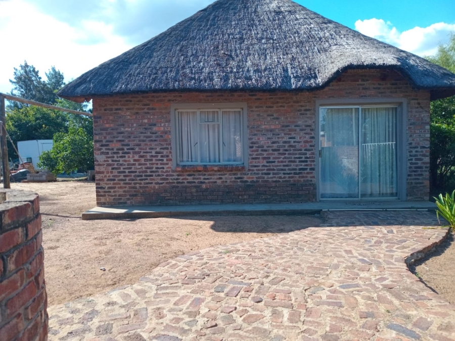 5 Bedroom Property for Sale in Bloemhof North West